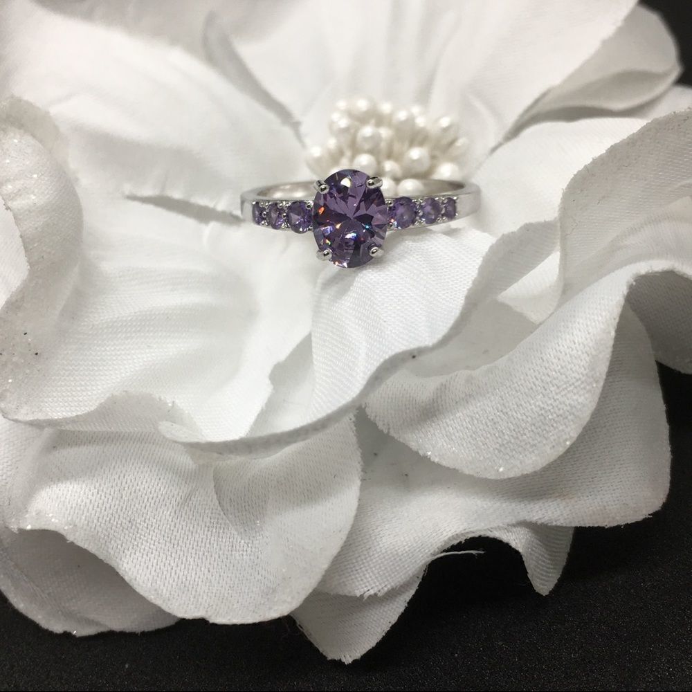 February Birthstone Ring‎ 